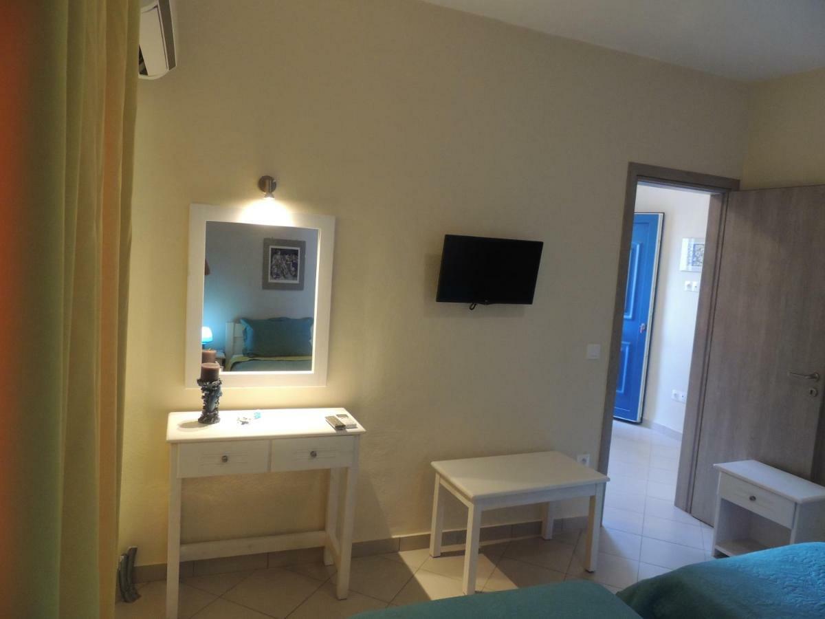 Levante Studios Αndros Menites Bagian luar foto